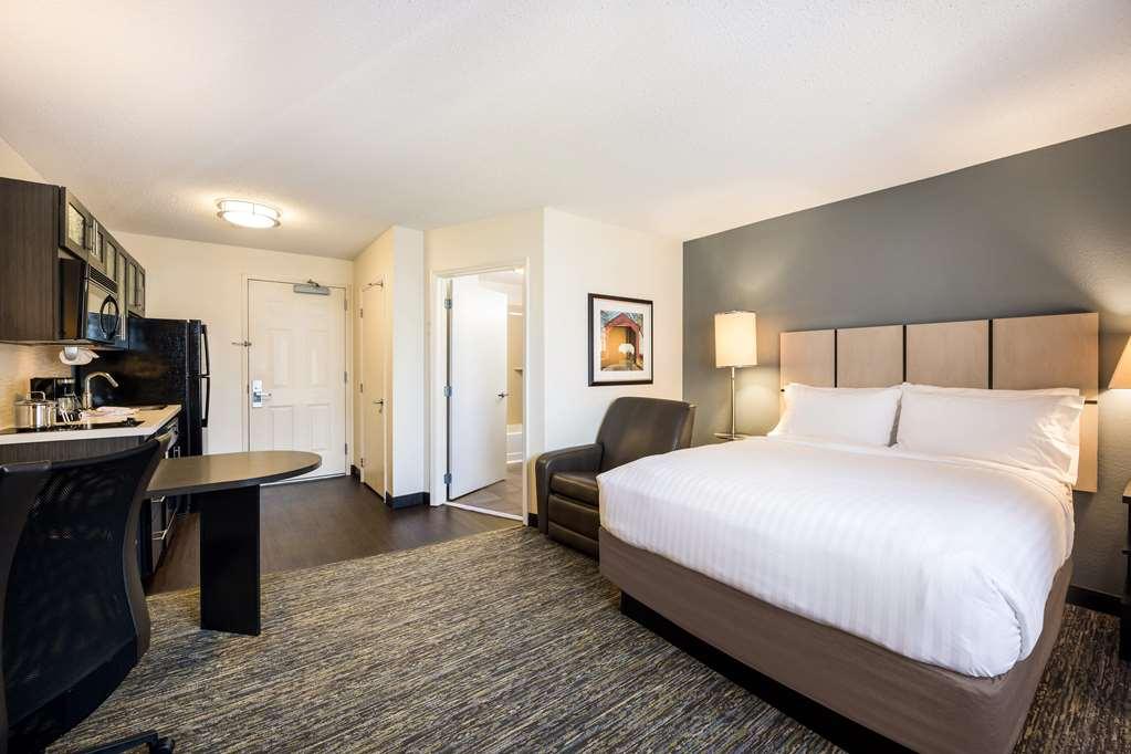 Sonesta Simply Suites Jersey City - Newly Renovated Room photo