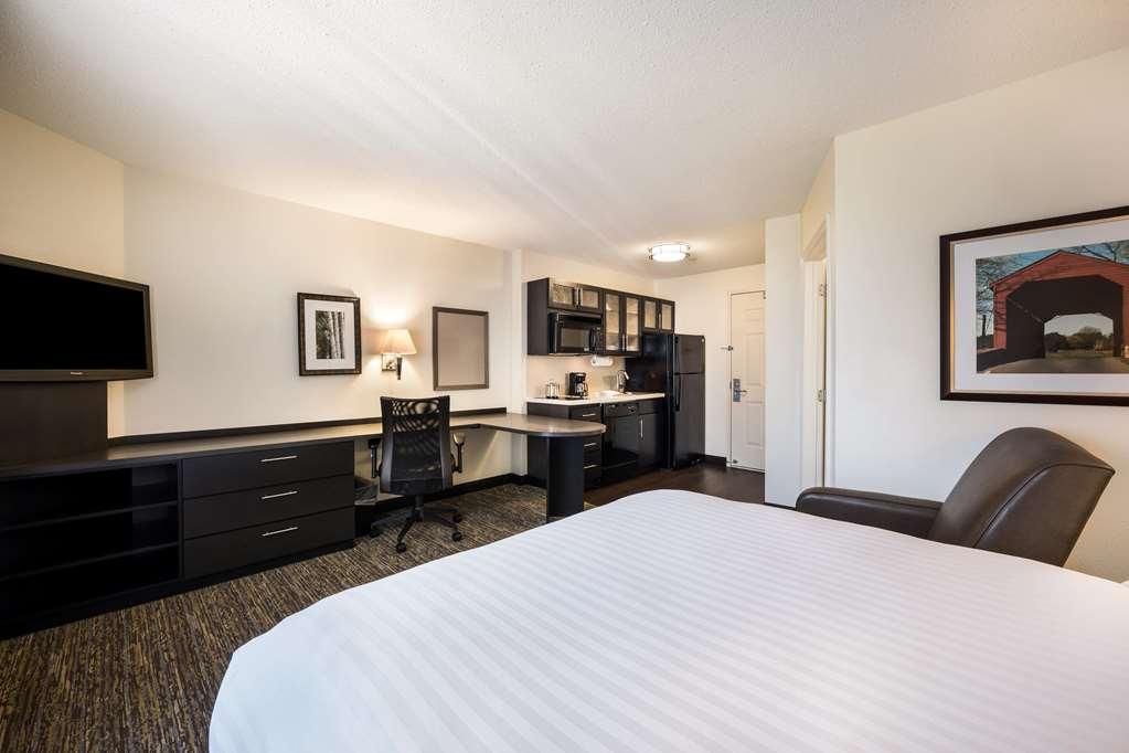 Sonesta Simply Suites Jersey City - Newly Renovated Room photo