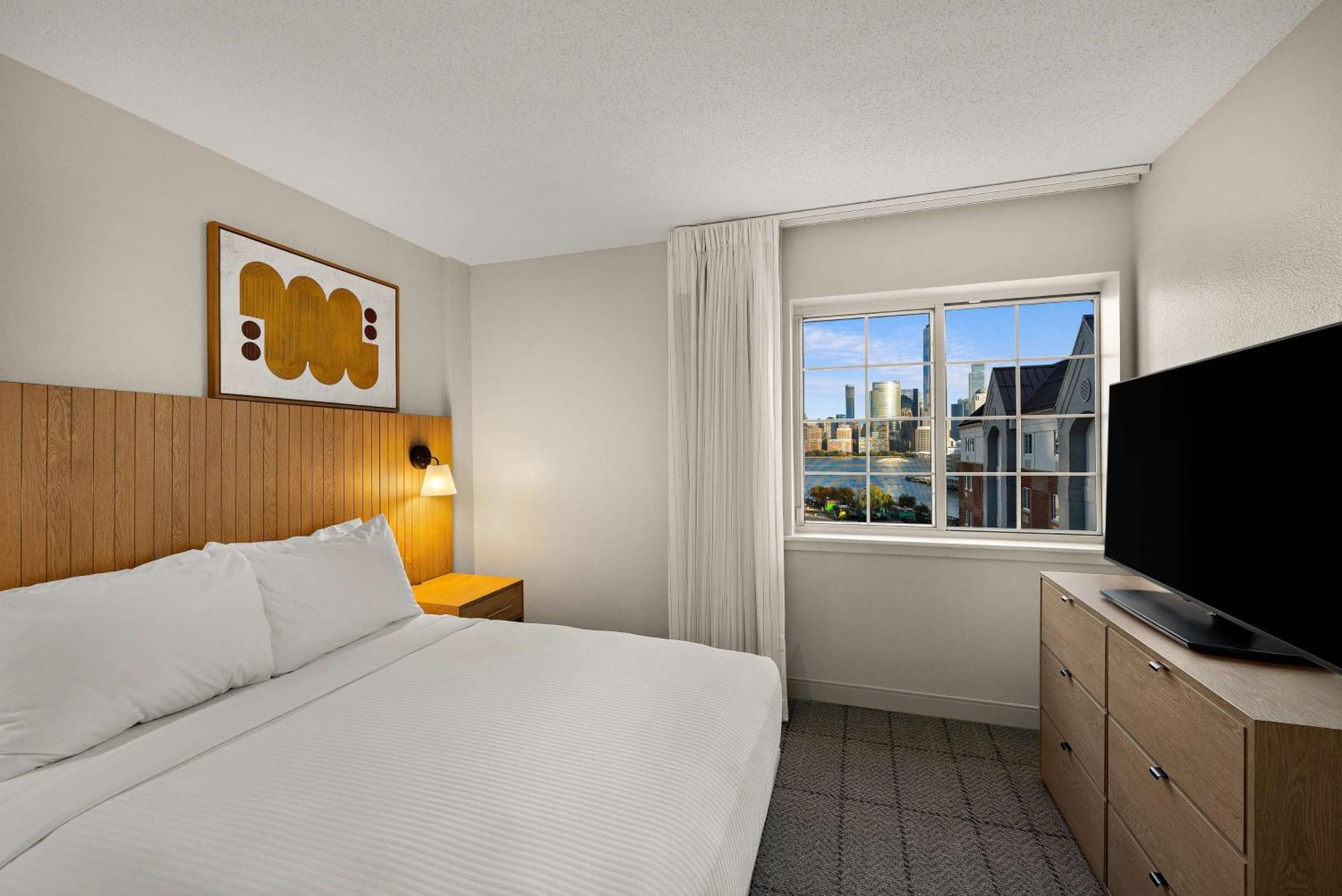Sonesta Simply Suites Jersey City - Newly Renovated Exterior photo