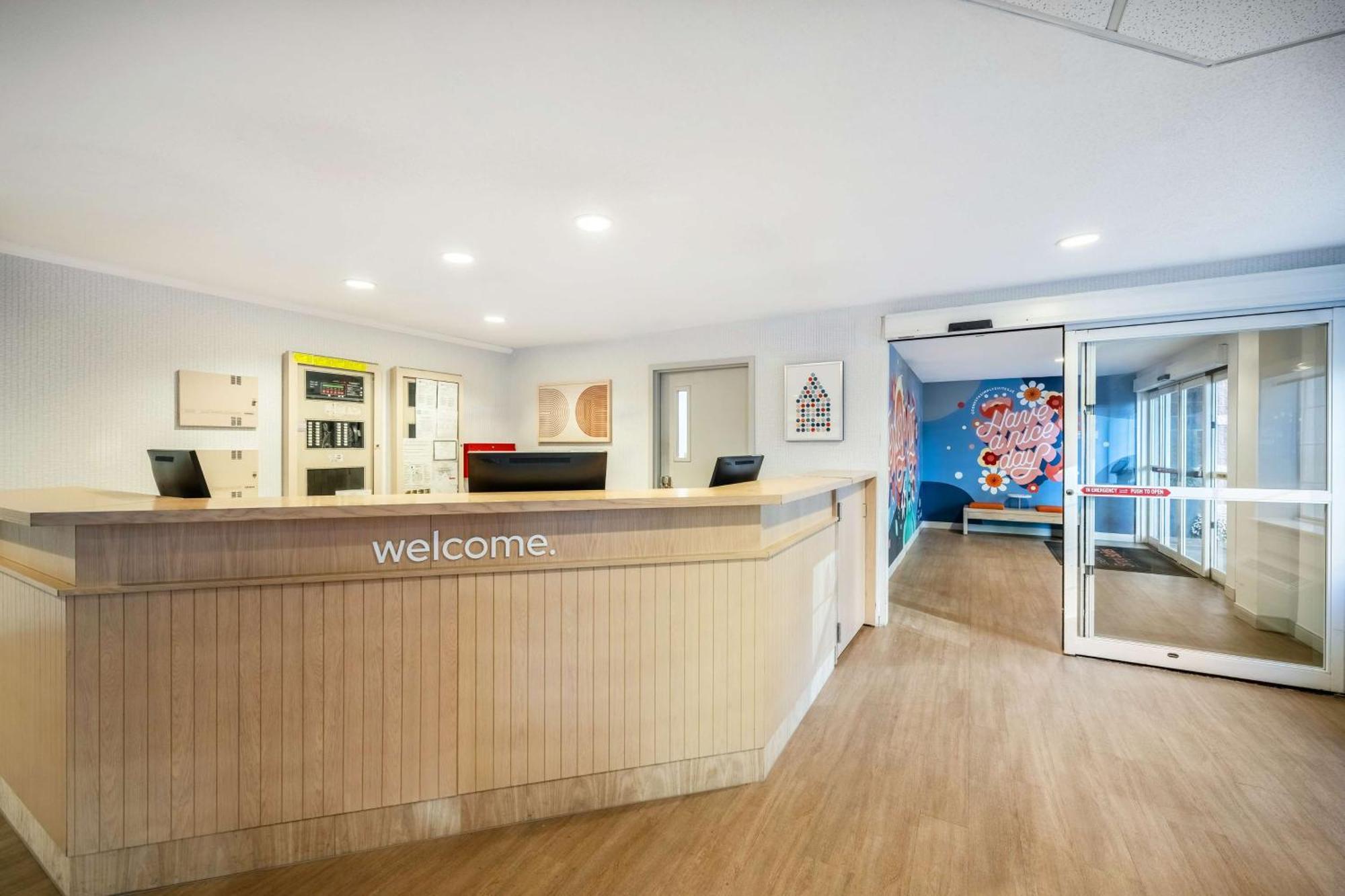 Sonesta Simply Suites Jersey City - Newly Renovated Exterior photo