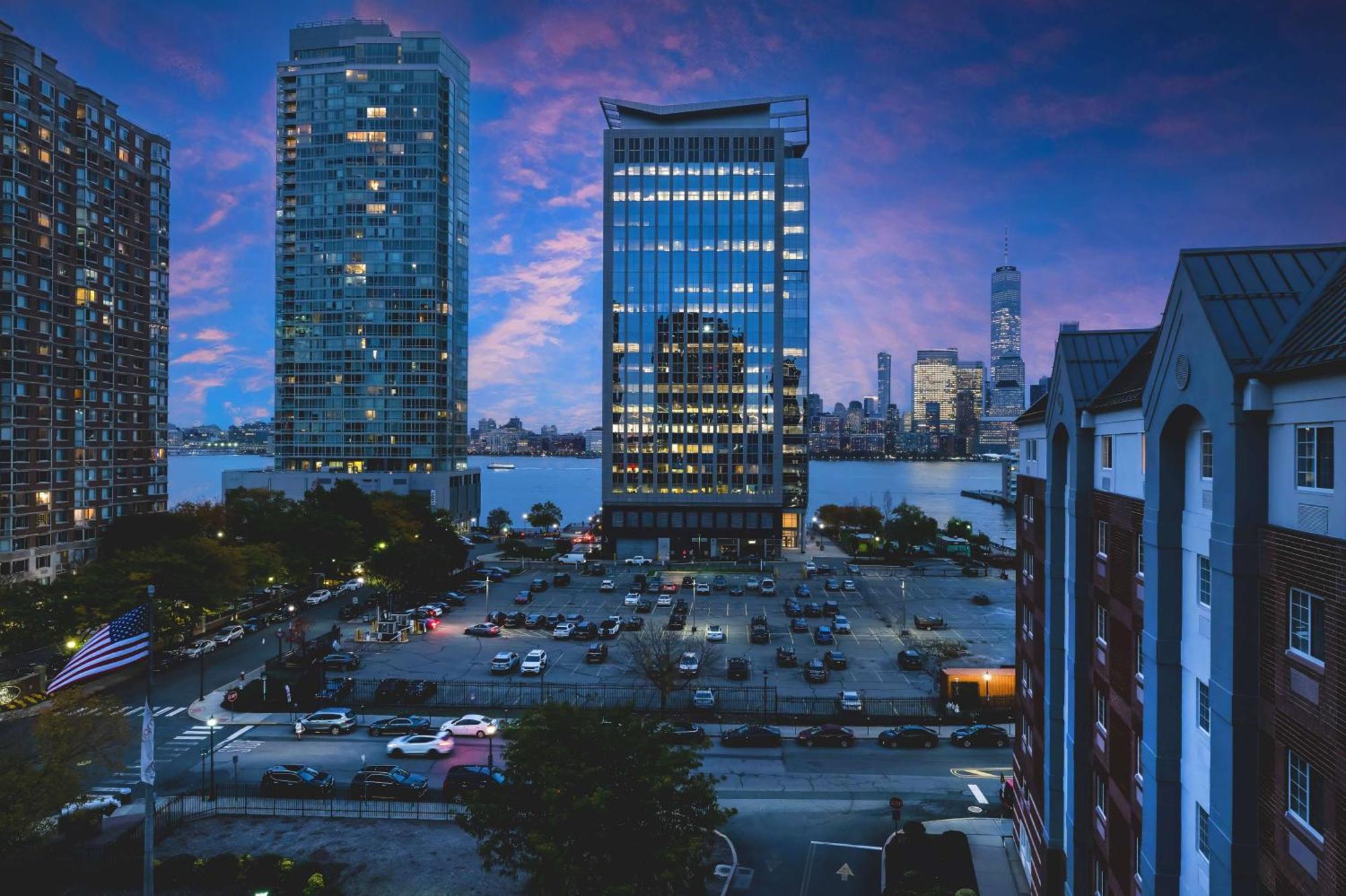 Sonesta Simply Suites Jersey City - Newly Renovated Exterior photo