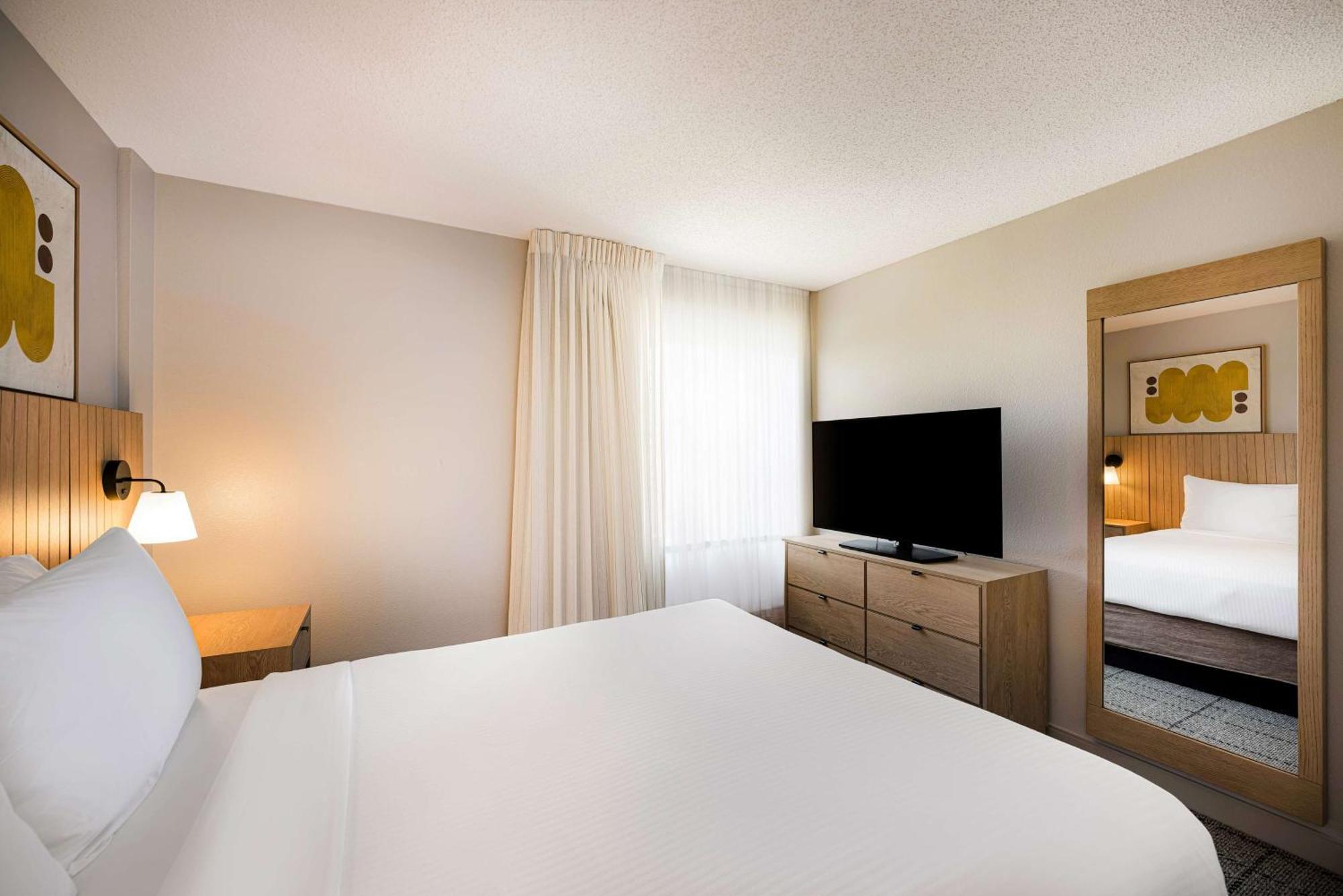Sonesta Simply Suites Jersey City - Newly Renovated Exterior photo