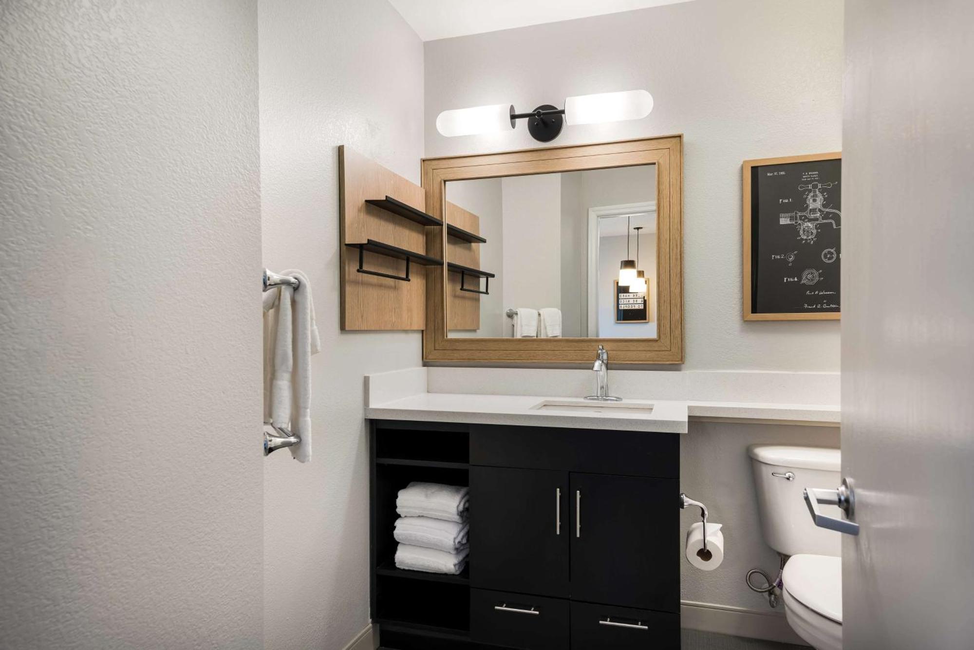 Sonesta Simply Suites Jersey City - Newly Renovated Exterior photo