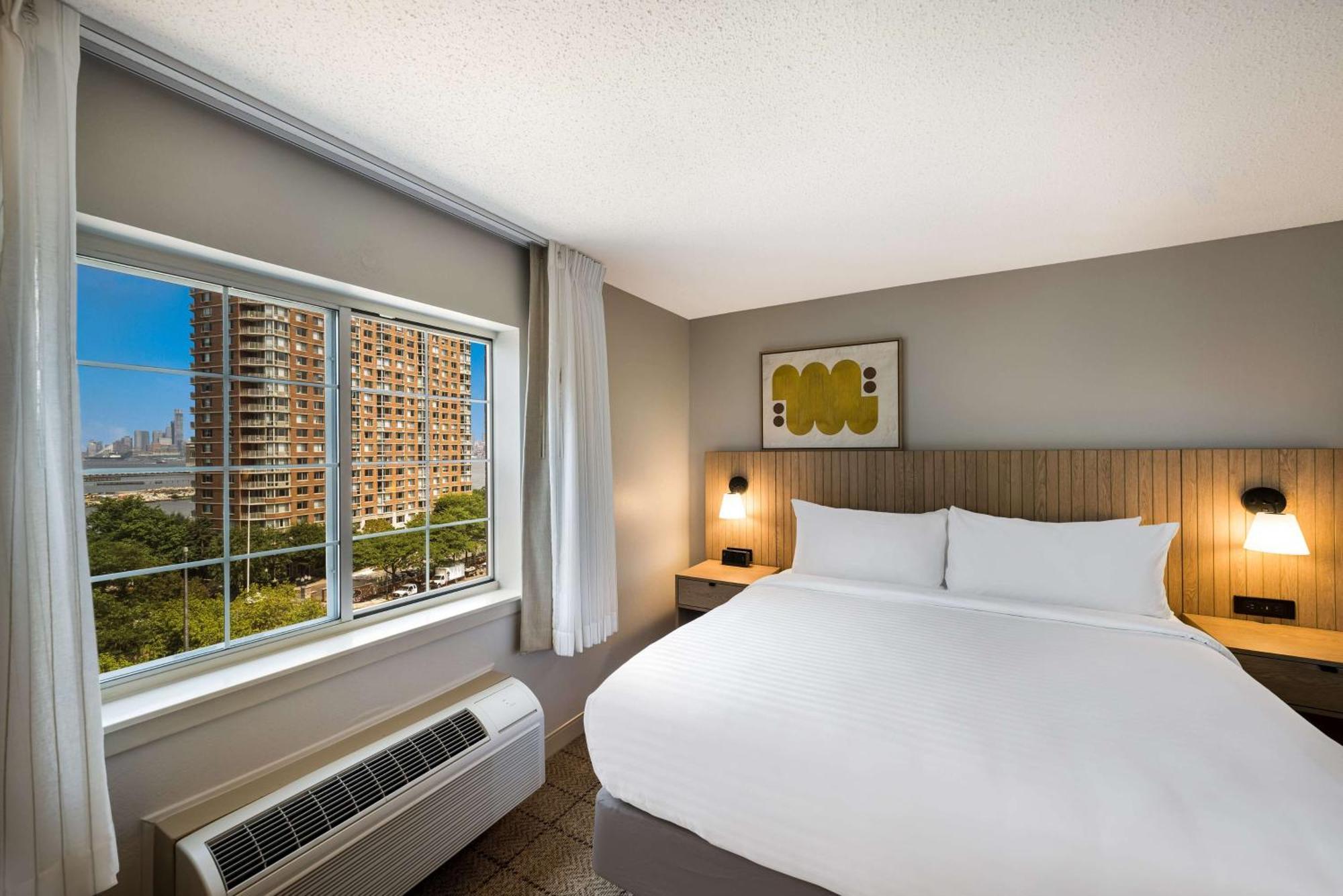Sonesta Simply Suites Jersey City - Newly Renovated Exterior photo