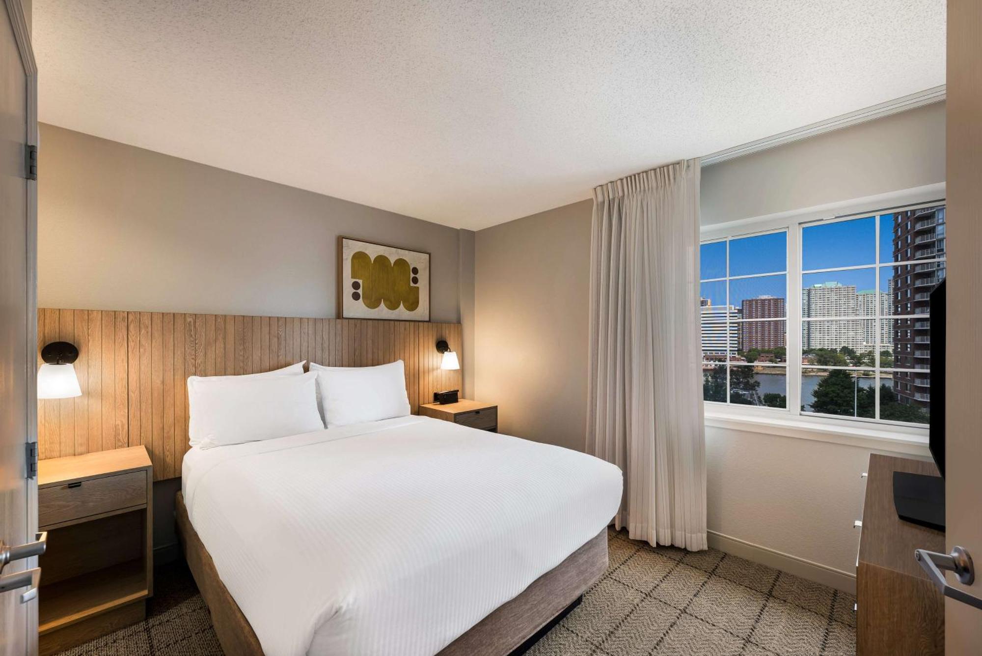 Sonesta Simply Suites Jersey City - Newly Renovated Exterior photo