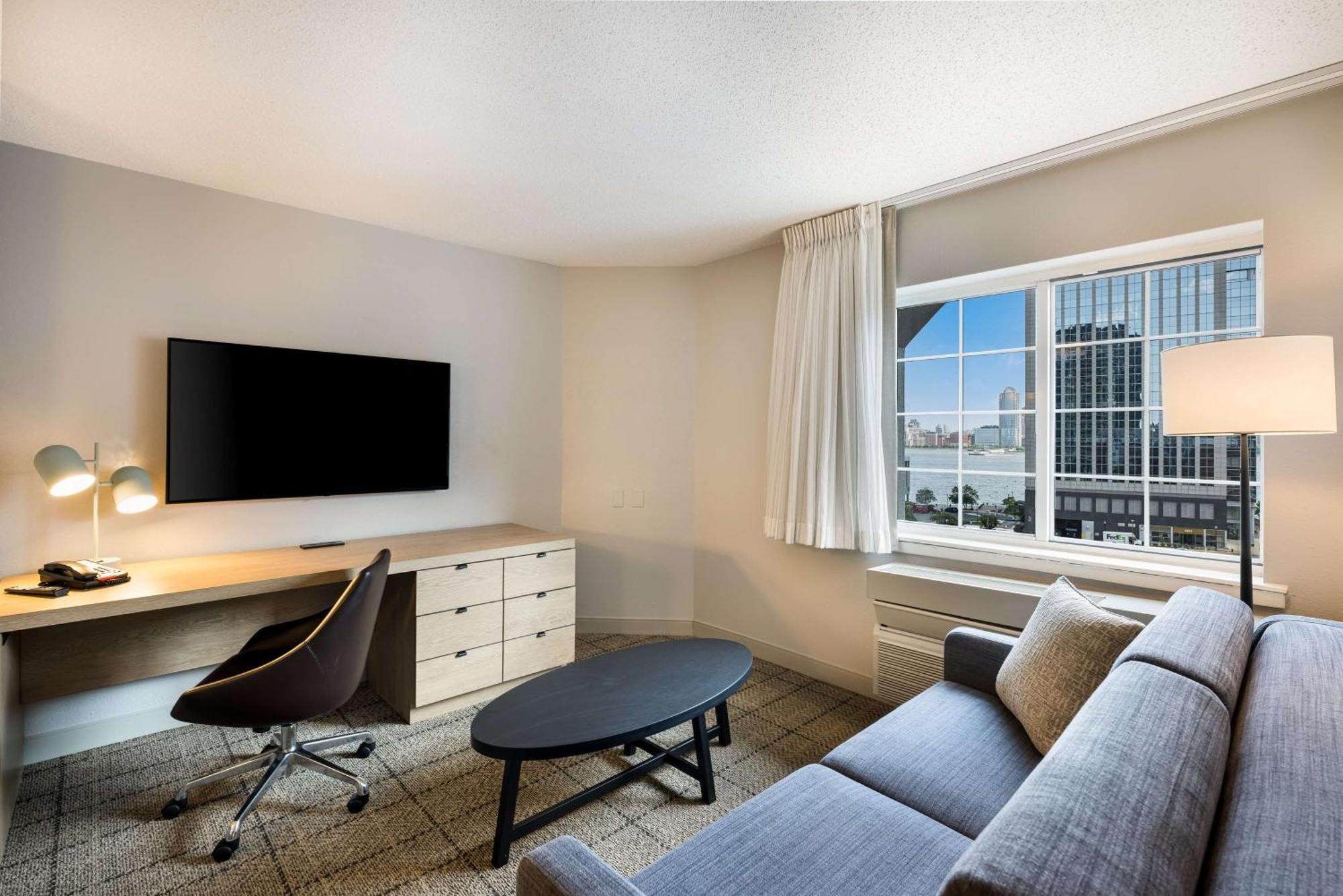 Sonesta Simply Suites Jersey City - Newly Renovated Exterior photo